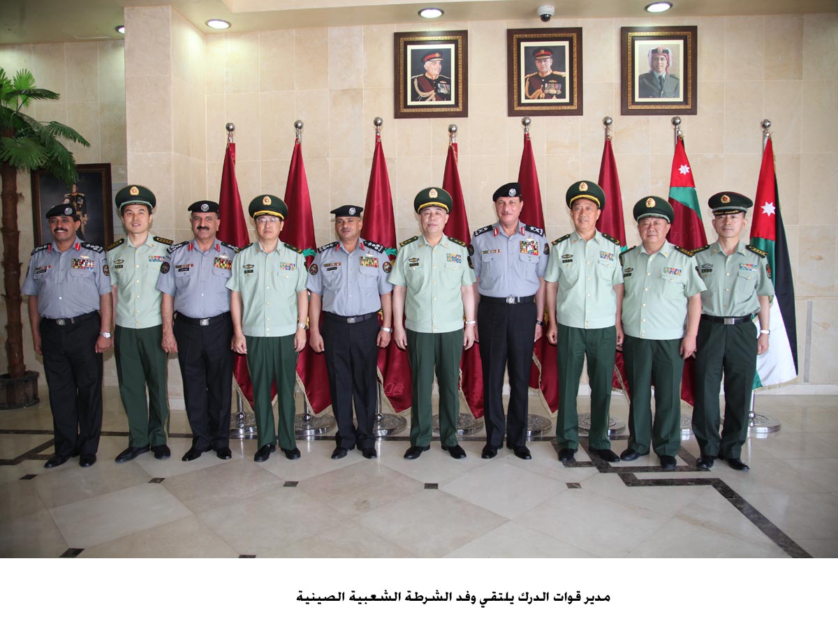 مدير قوات الدرك يلتقي وفد الشرطة الشعبية الصينية