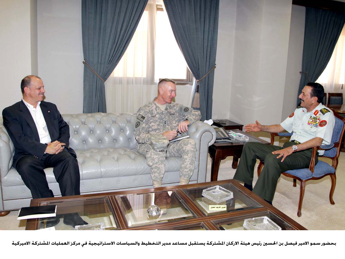 الزبن يستقبل مسؤولا عسكريا اميركيا