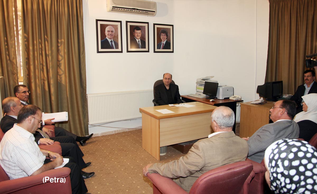 المعايطة يزور دائرة المطبوعات والنشر