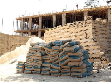 تراجع حجم مواد البناء المقلدة بالسوق المحلية