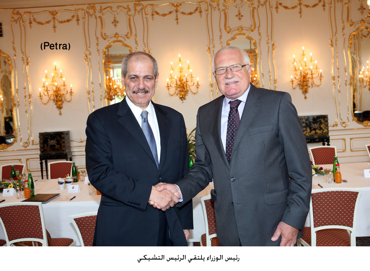 رئيس الوزراء يلتقي الرئيس التشيكي