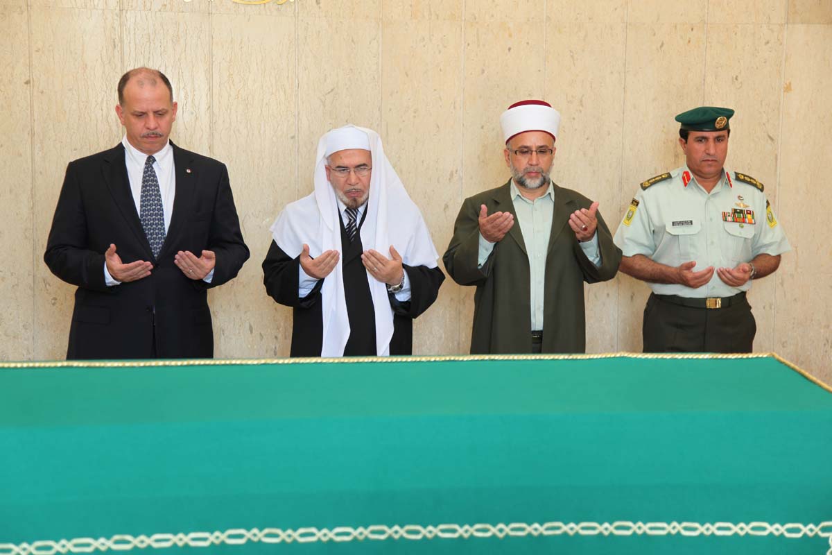 نائب الملك يزور ضريح الملك المؤسس