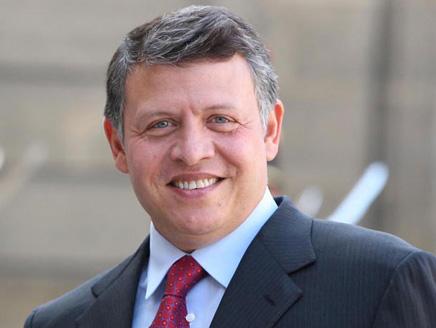 تنفيذا لتوجيهات الملك تزويد المواطنين في الكرك بمياة الشرب بواسطة الصهاريج