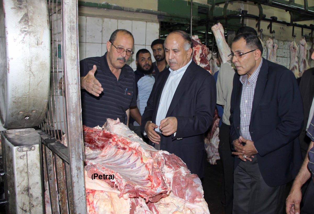 وزير الصحة: لن نسمح بتداول وإدخال اغذية غير صالحة للاستهلاك