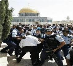 Israeli occupation troops roll into Al-Aqsa Mosque