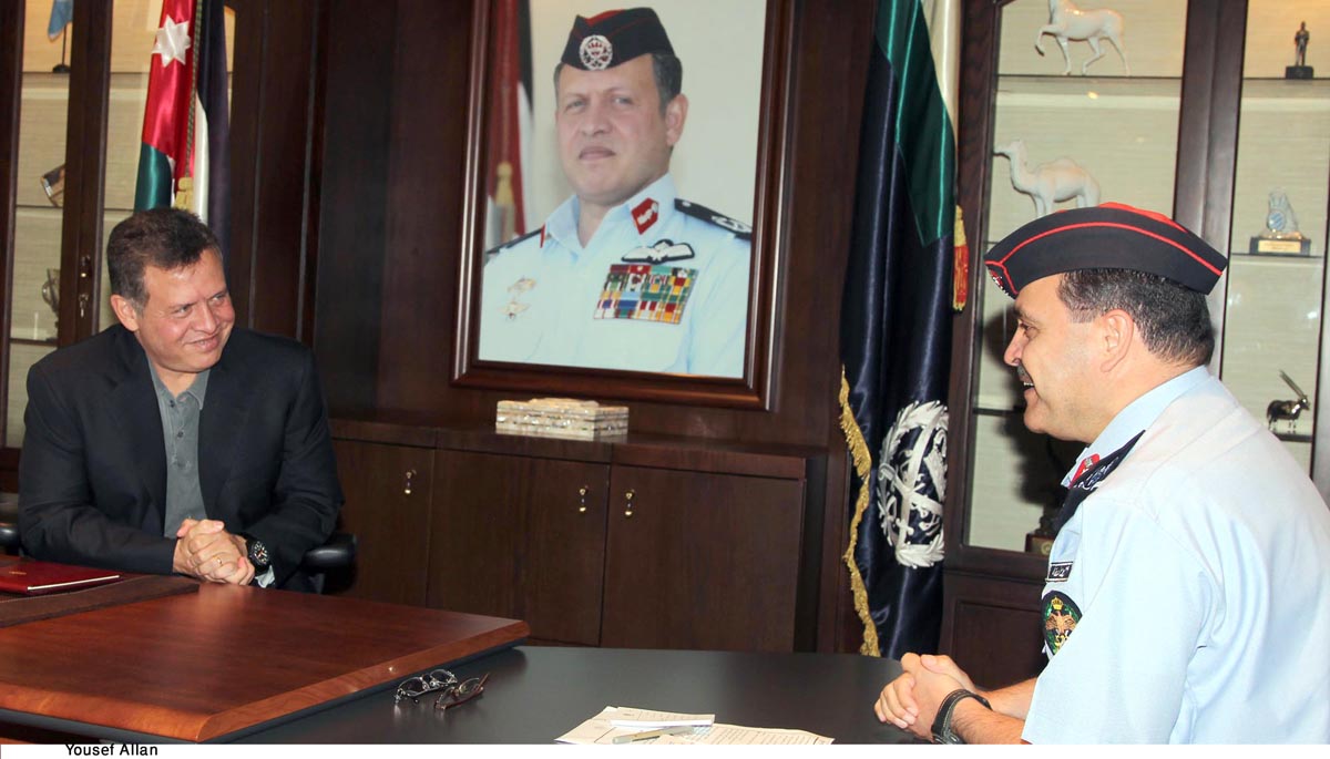 King checks on updated PSD crime-fighting methods