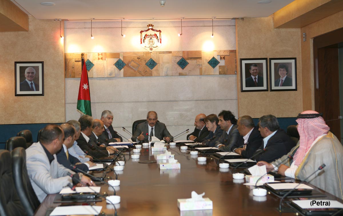 PM: Gov't recognizes labor unions' role in reform drive