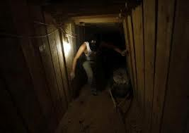 مصر تغلق الانفاق التي تصلها بغزة