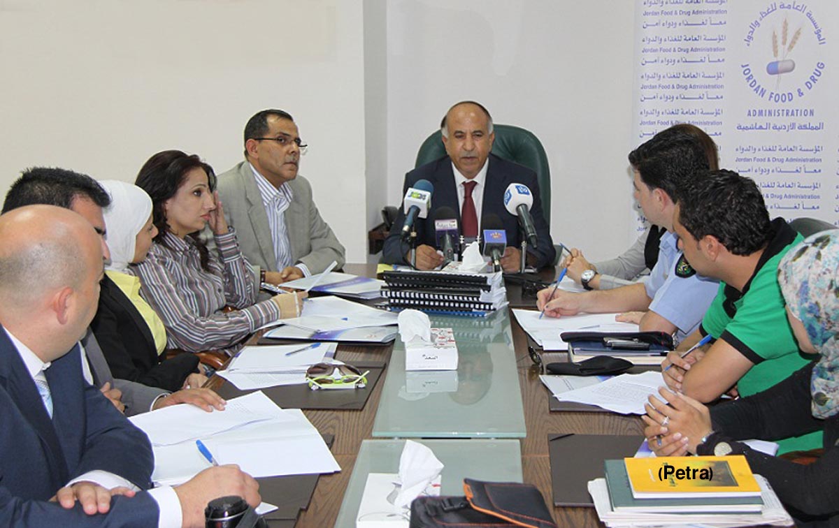 وزير الصحة : اغلاق 44 مؤسسة غذائية وايقاف 81 عن العمل