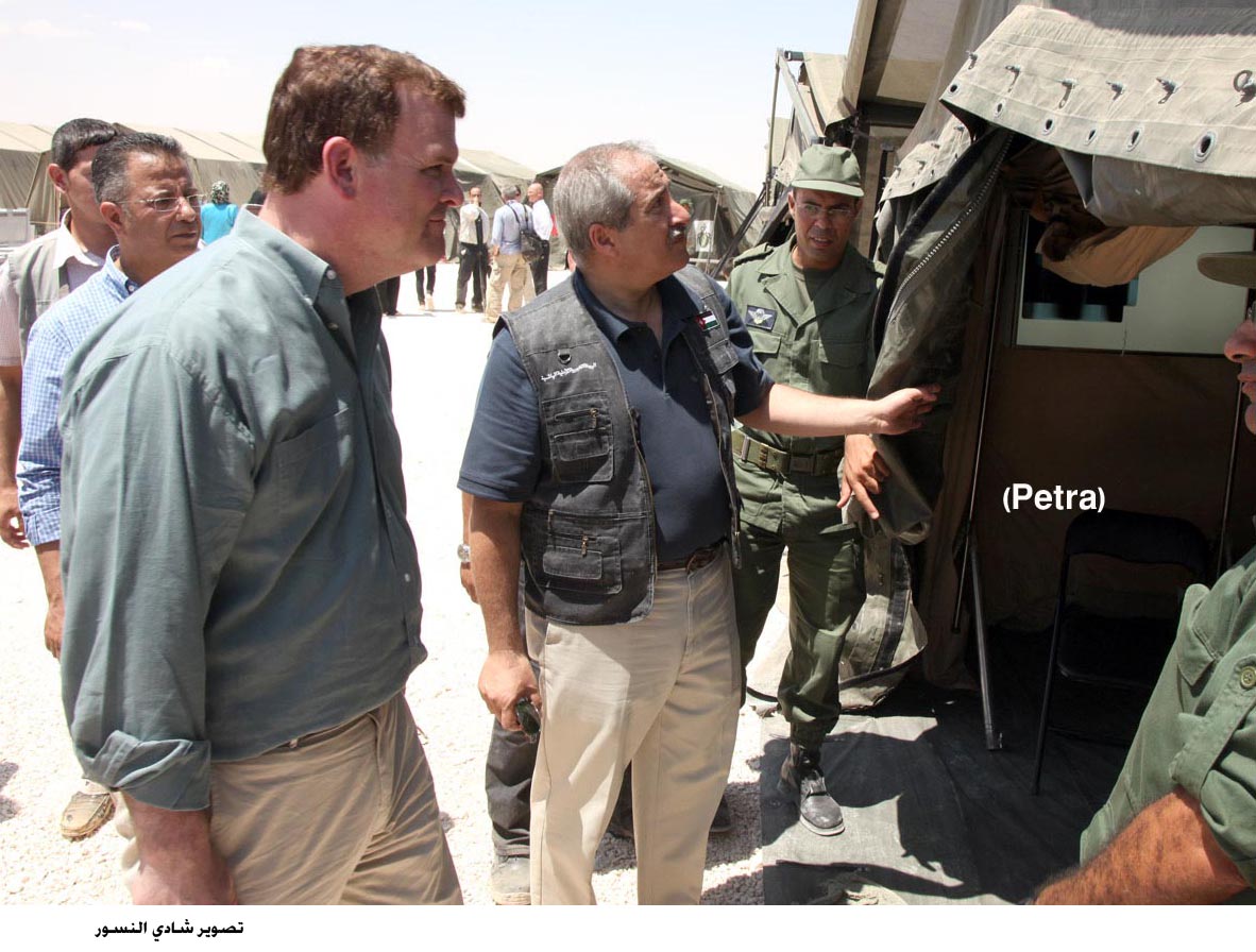 FM, Canadian counterpart visit Zaatari camp