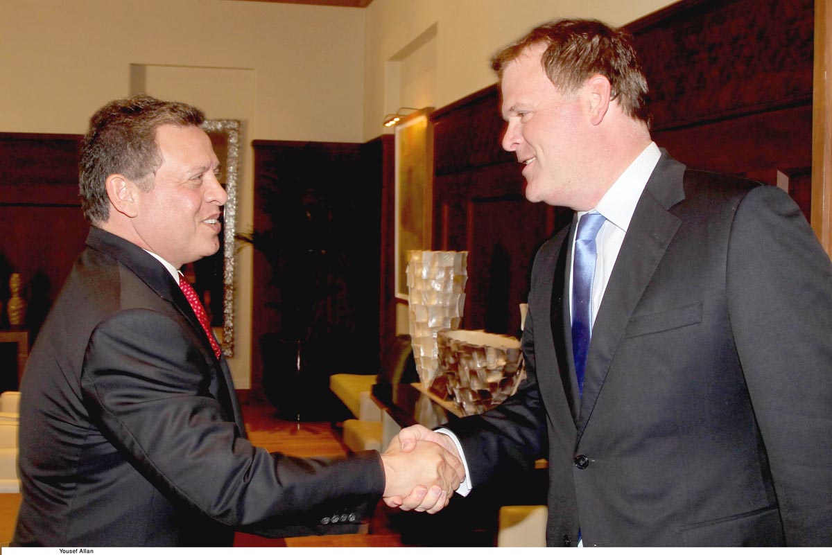 King discusses ties, Syria with Canadian FM