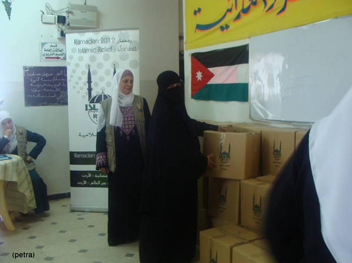 الاغاثة الاسلامية توزع طرود الخير بمختلف مناطق المملكة