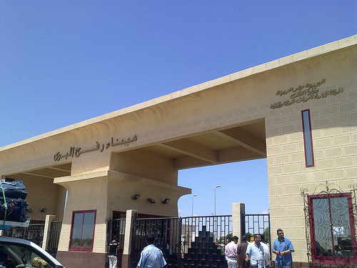 معبر رفح يفتح ابوابه الأسبوع المقبل