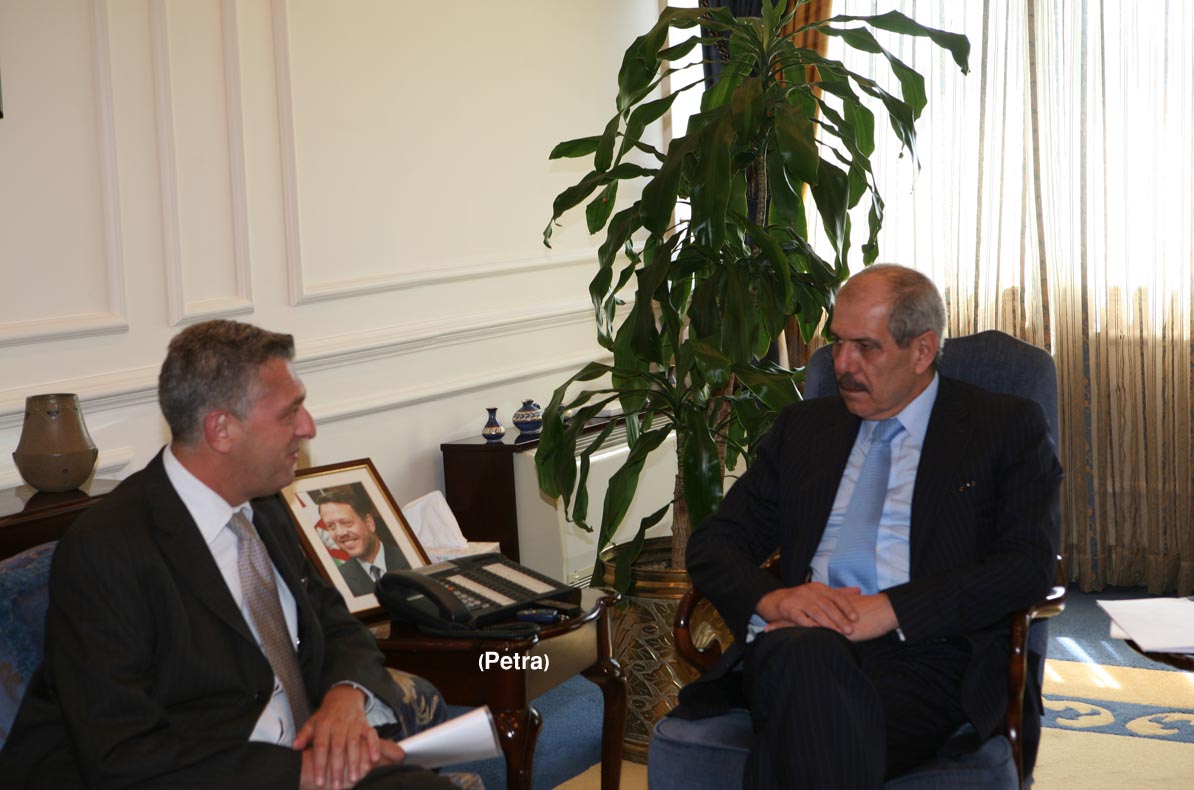 رئيس الوزراء يستقبل المفوض العام للاونروا