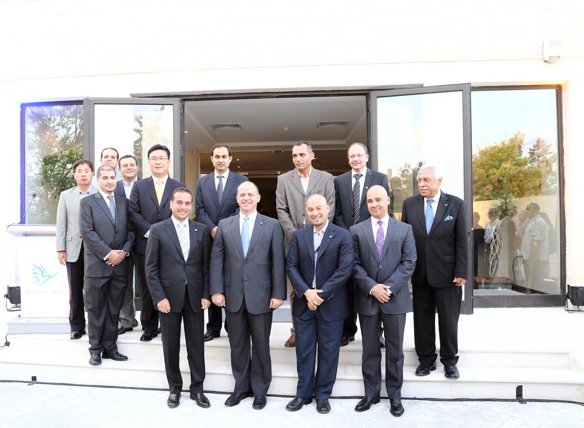 الأمير فيصل بن الحسين يفتتح مركز مؤتمرات في مدينة الحسين للشباب