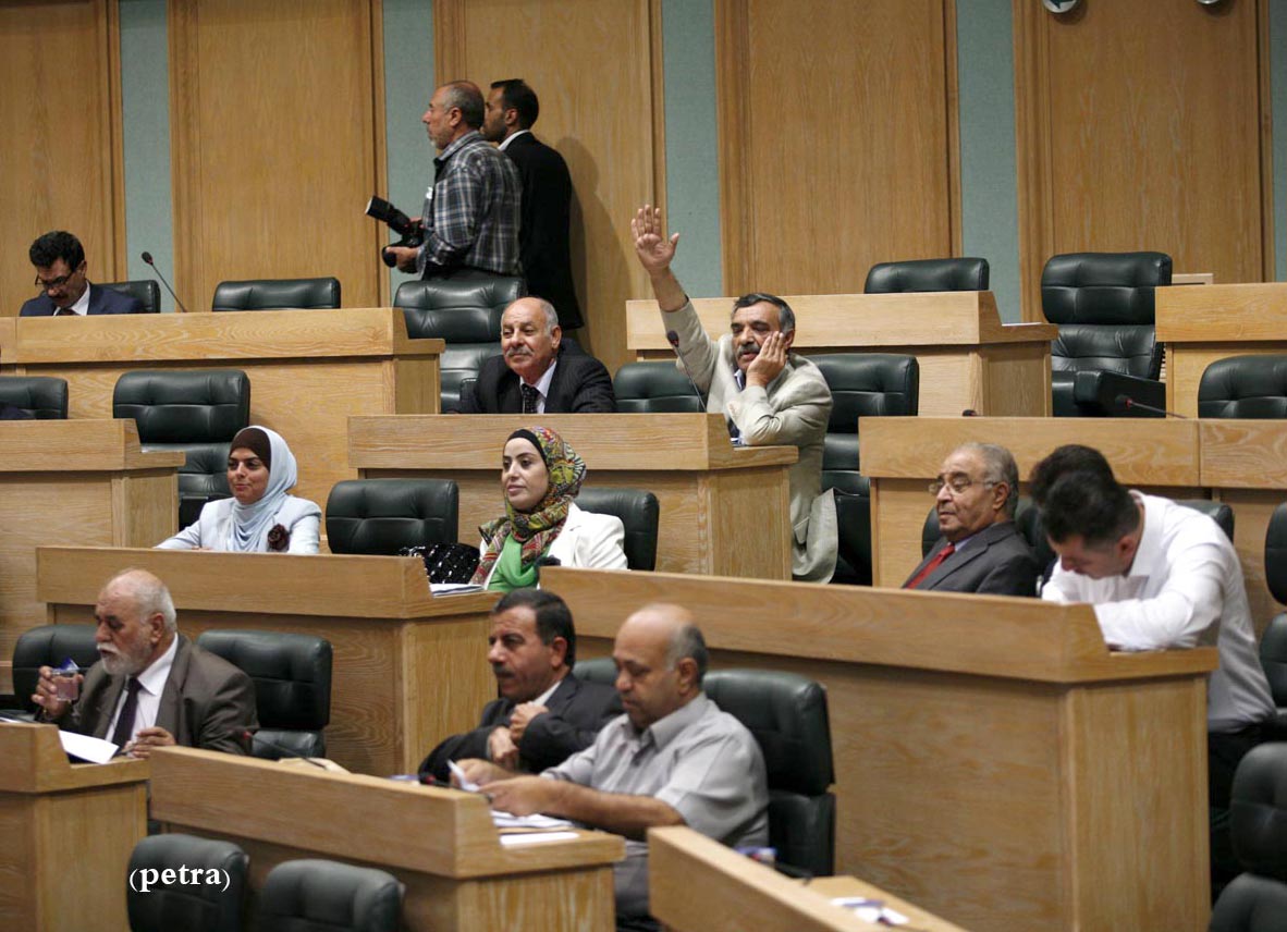 25 نائبا يطالبون بادراج قانون المالكين والمستأجرين على جلسة الاحد المقبل