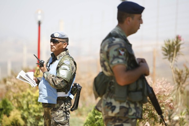 الجيش اللبناني واليونيفيل يزيلان خرقا اسرائيليا