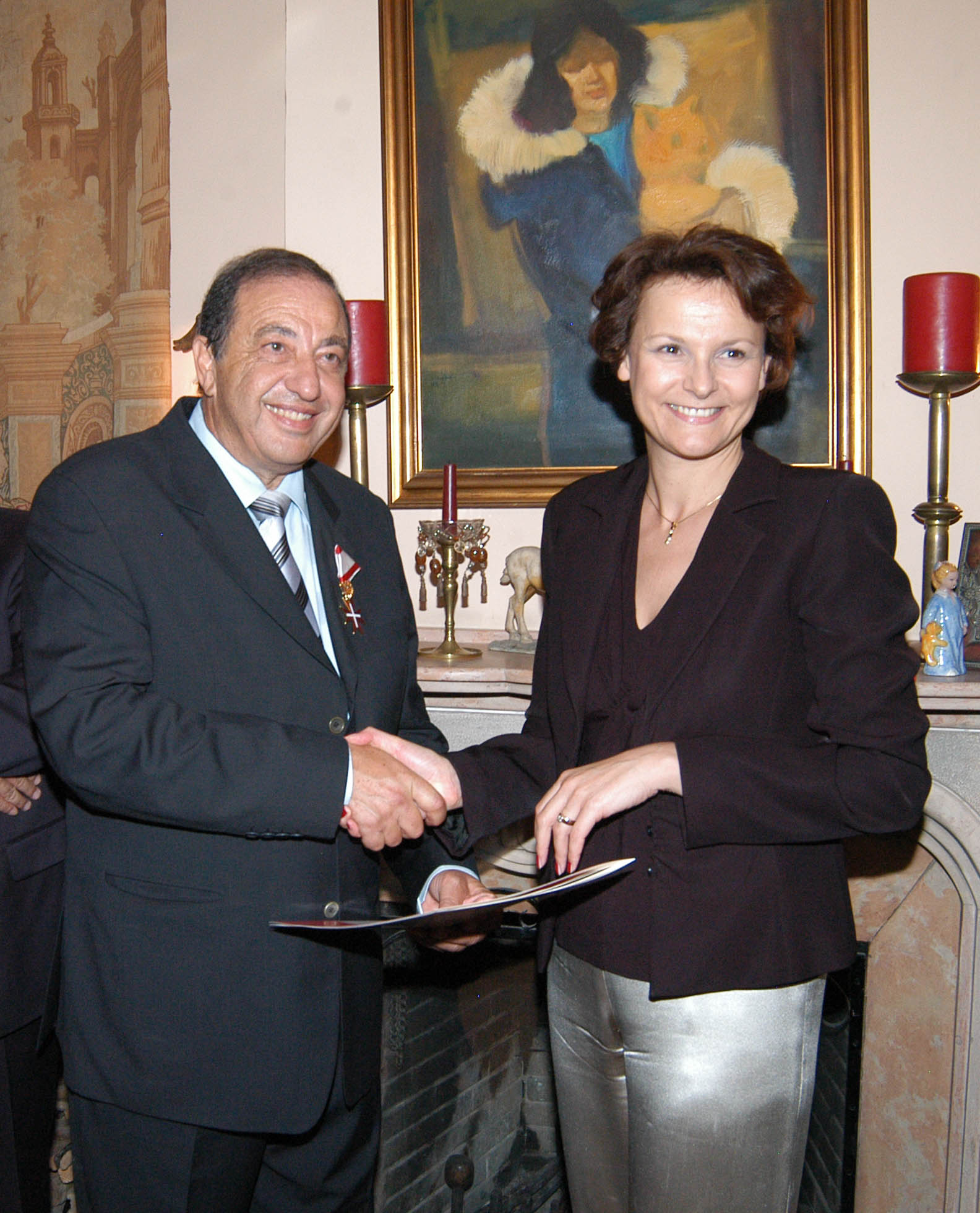 وسامان نمساويان للدكتور القسوس وزوجته