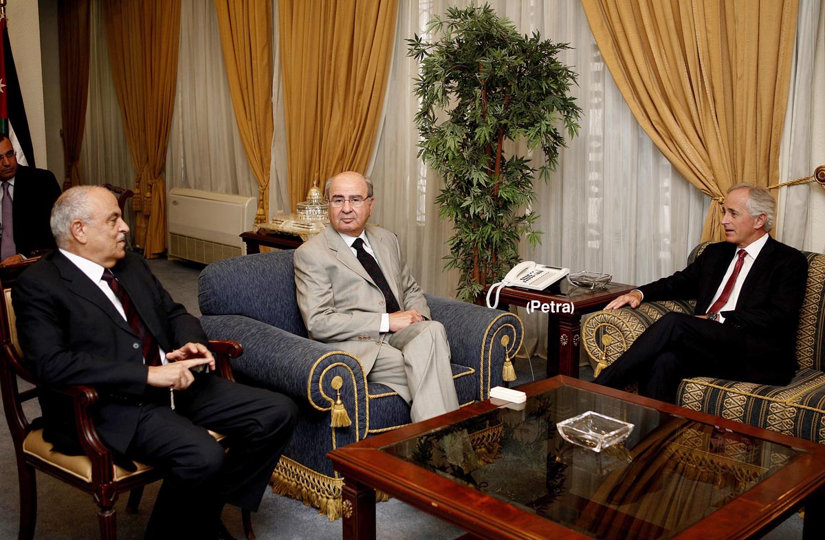 رئيس مجلس الاعيان يلتقي السيناتو الاميركي كوركر