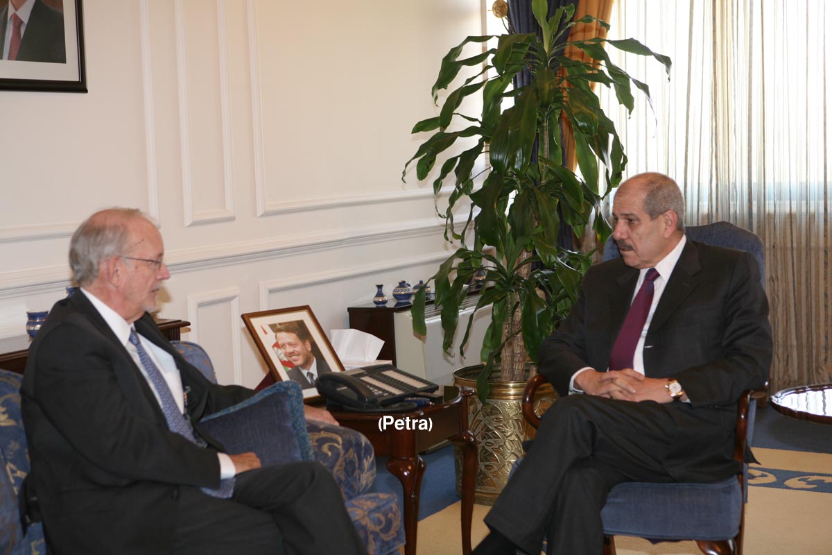 PM, UNICEF director discuss cooperation