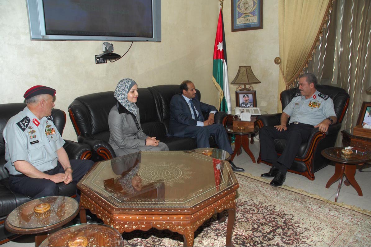 اتفاقبة تعاون بين الدفاع المدني والمواصفات والمقاييس