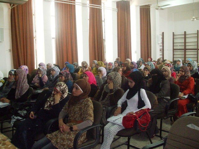 محاضرة حول سرطان الثدي في كلية عجلون الجامعية