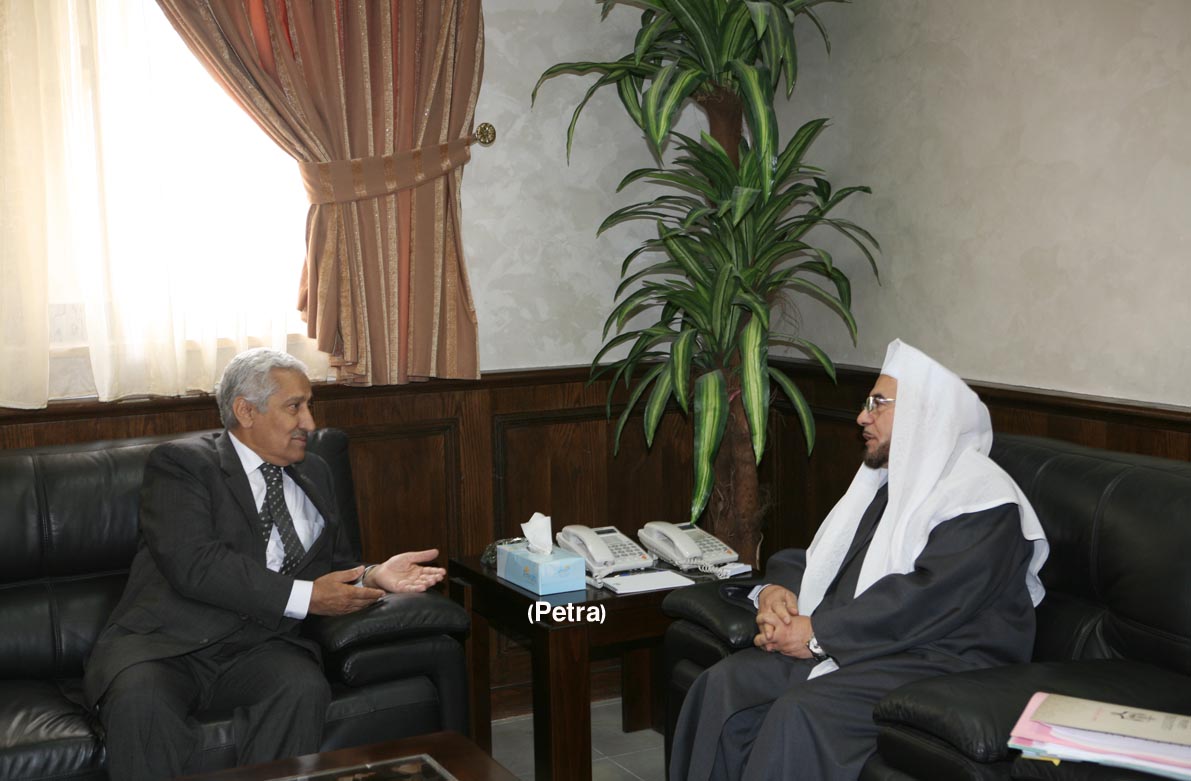 PM urges religious judges to help address challenges, promote elections