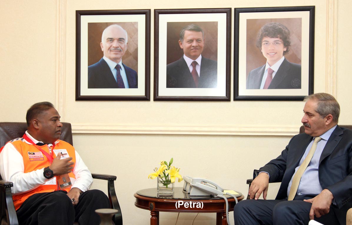 وزير الخارجية يستقبل وفد منظمة كلابوترا الماليزية