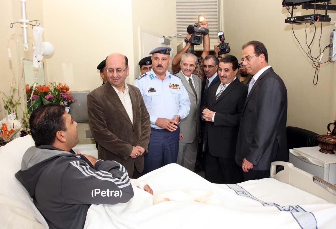 المعايطة ومدراء الاعلام الرسمي يعودون مصابي الدرك والامن العام