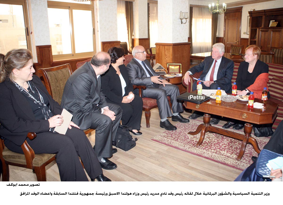 حدادين يستعرض مع وفد نادي مدريد مسيرة الاصلاح الاردنية