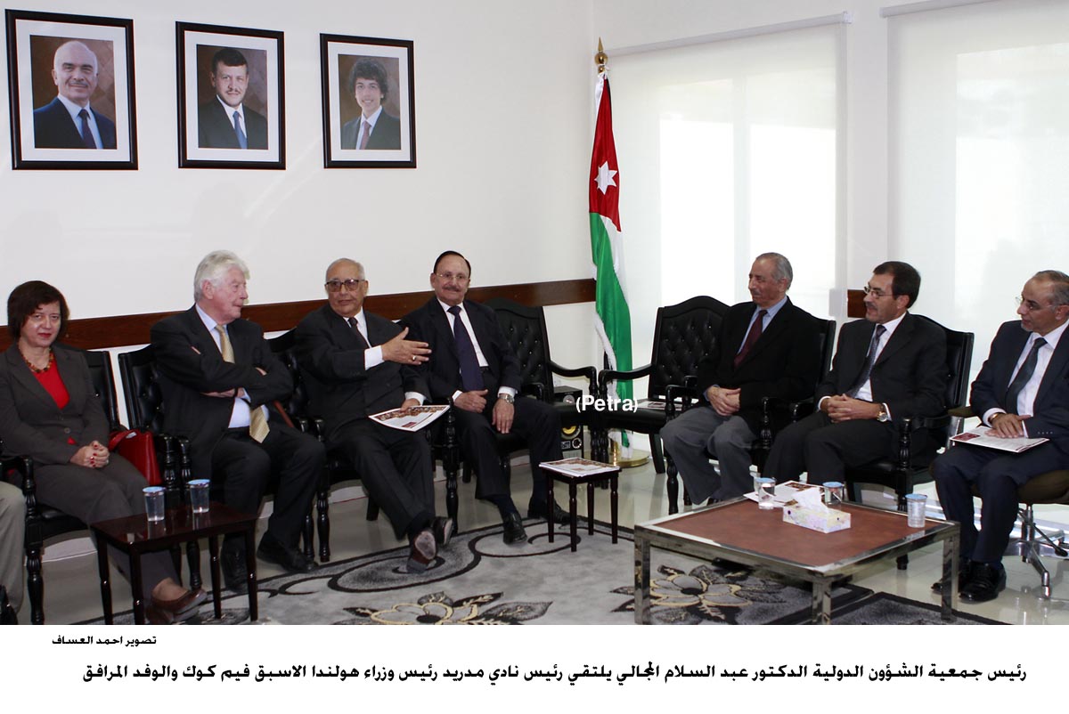 رئيس نادي مدريد يزور جمعية الشؤون الدولية