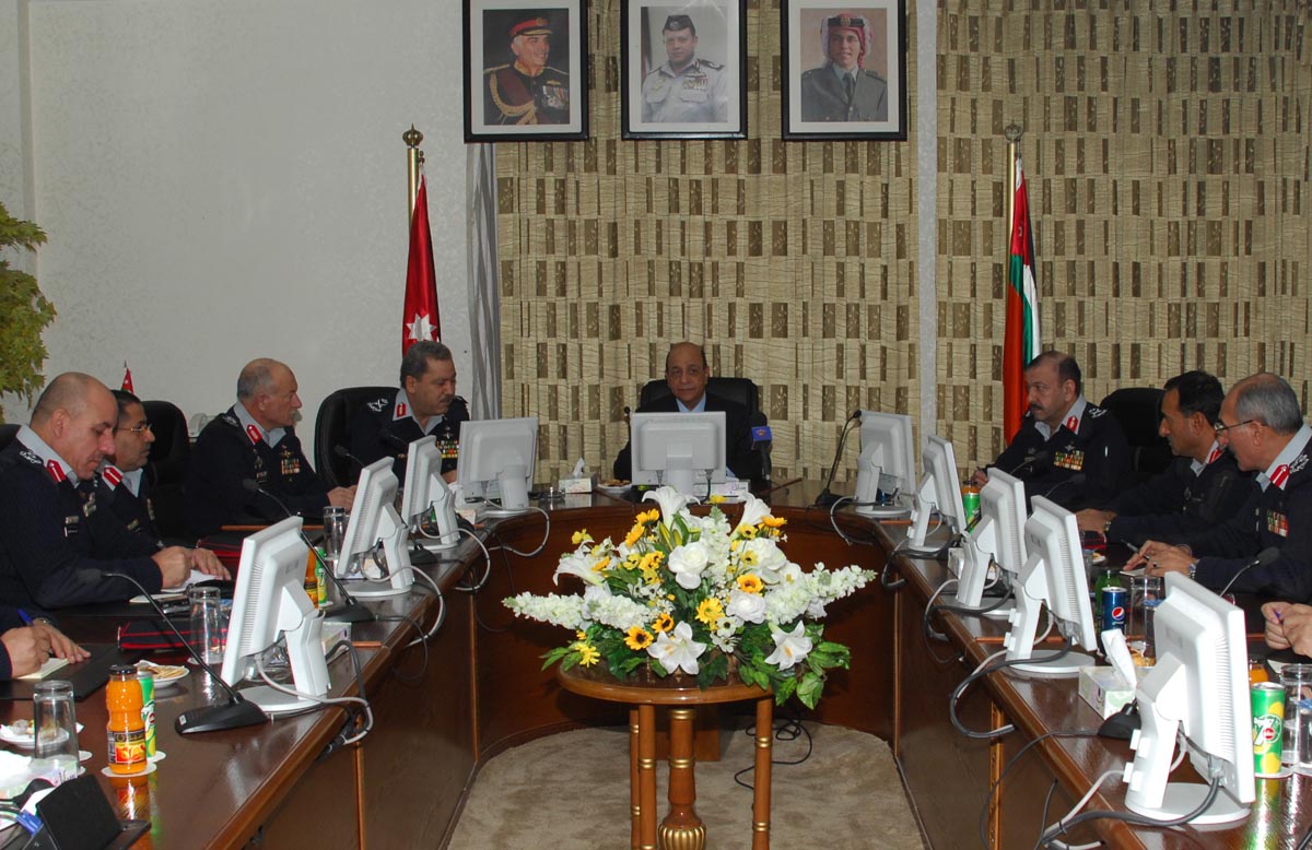 وزير الداخلية يزور مديرية الدفاع المدني