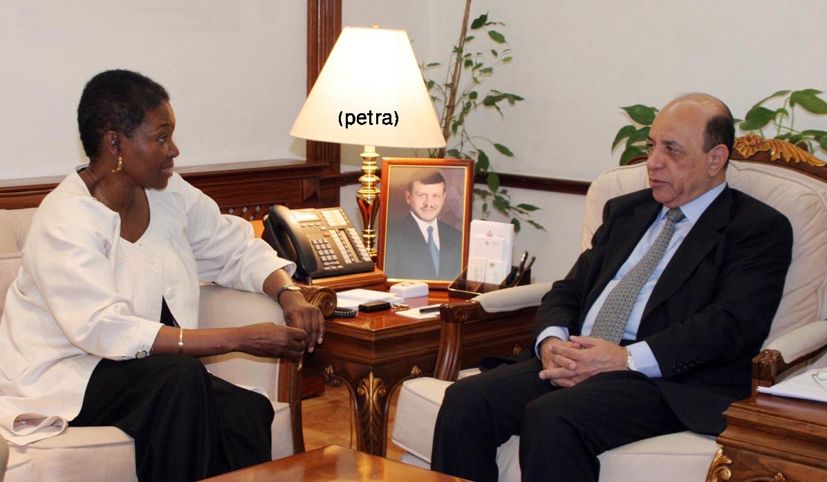 Interior minister, UN official discuss services to Syrian refugees