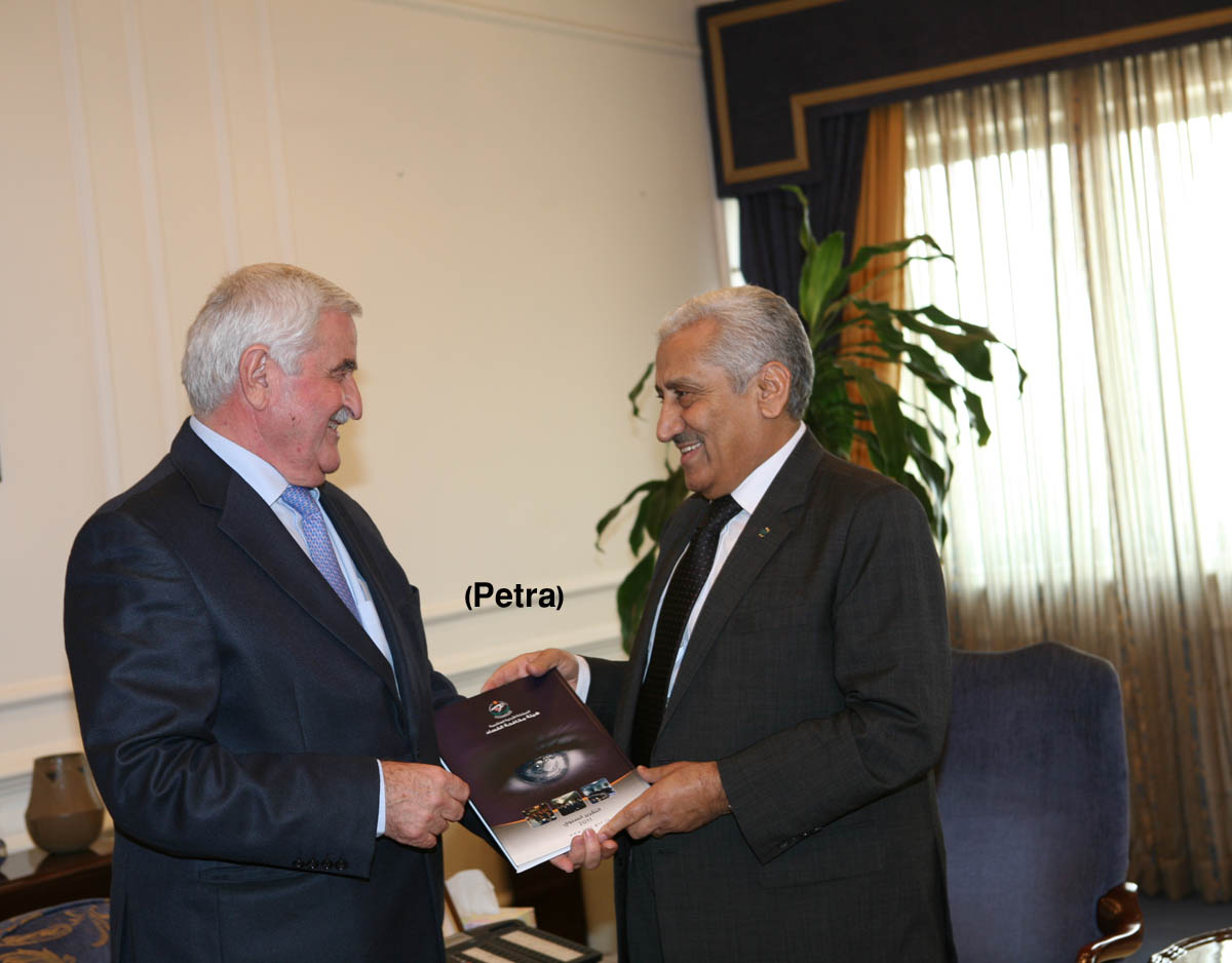 PM receives ACC annual report