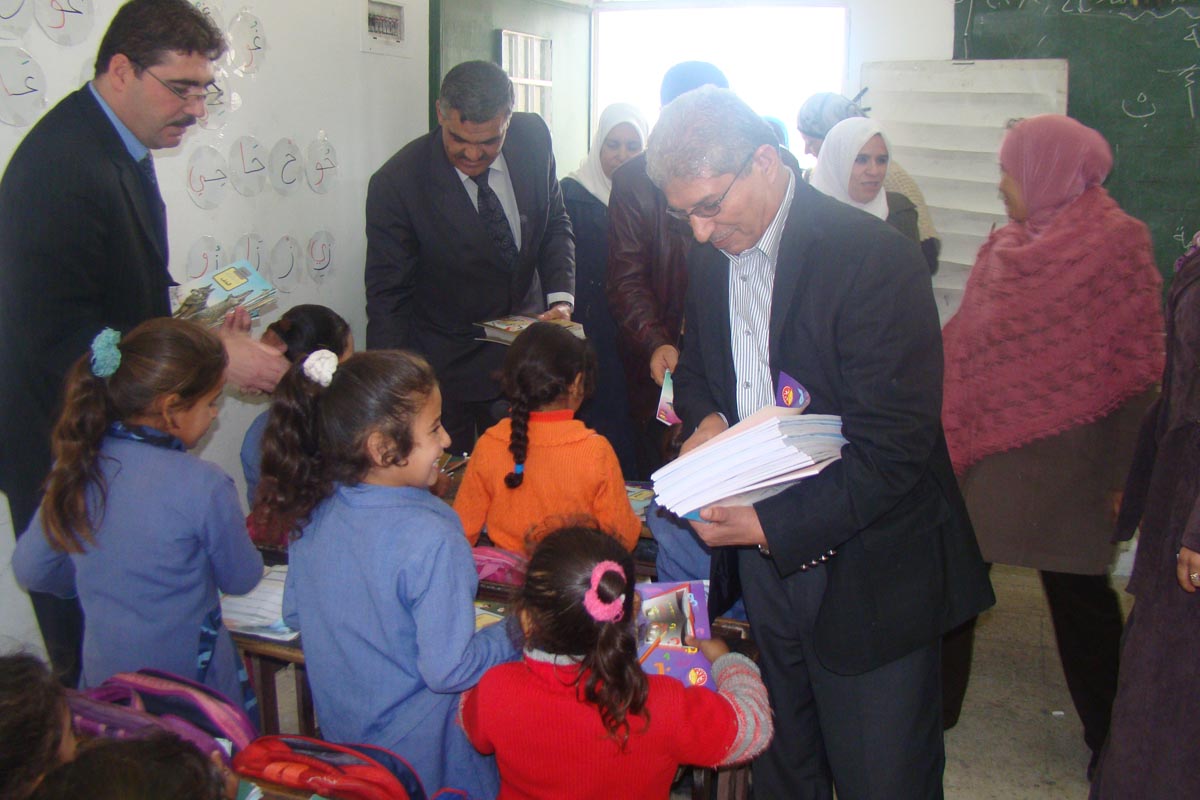 المكتبة الوطنية توزع 1500 كتاب مجاناً ضمن حملة صديقك