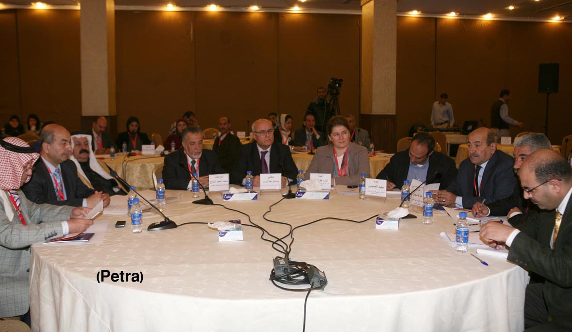 "التنمية السياسية" تنظم ورشة عمل عن القوائم الوطنية