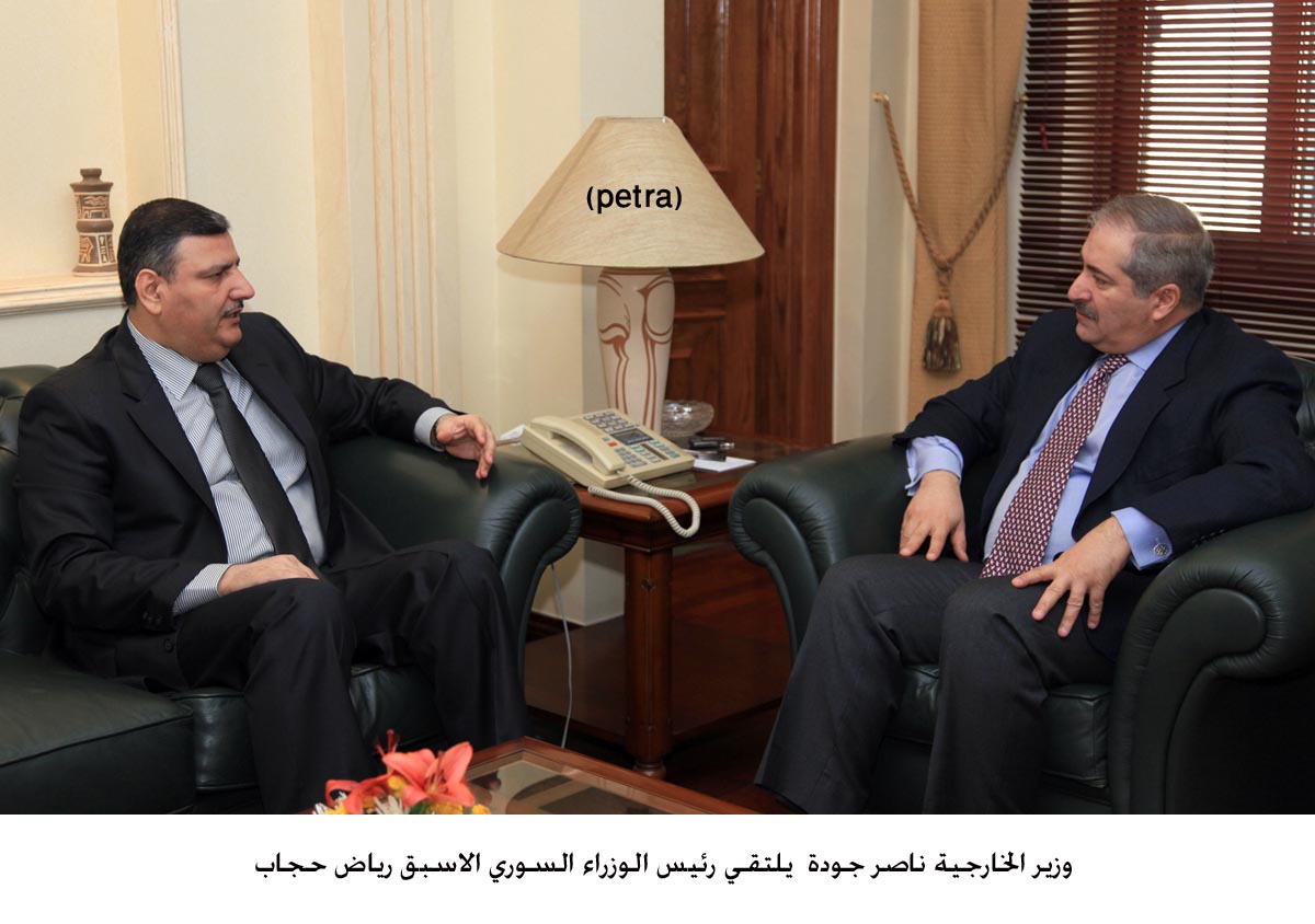 FM discusses Syrian crisis with former Syrian prime minister