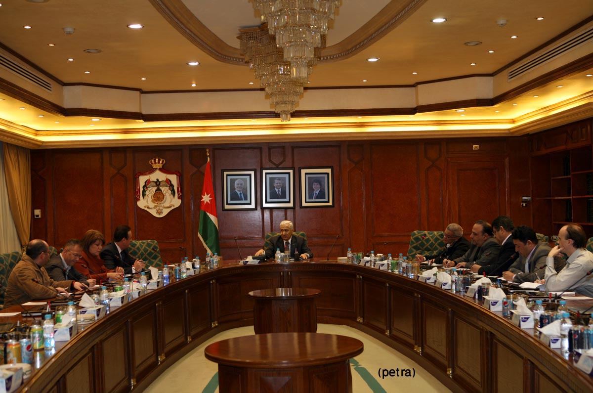 النسور: الاوراق النقاشية تجسد رؤية الملك للإصلاح الشامل