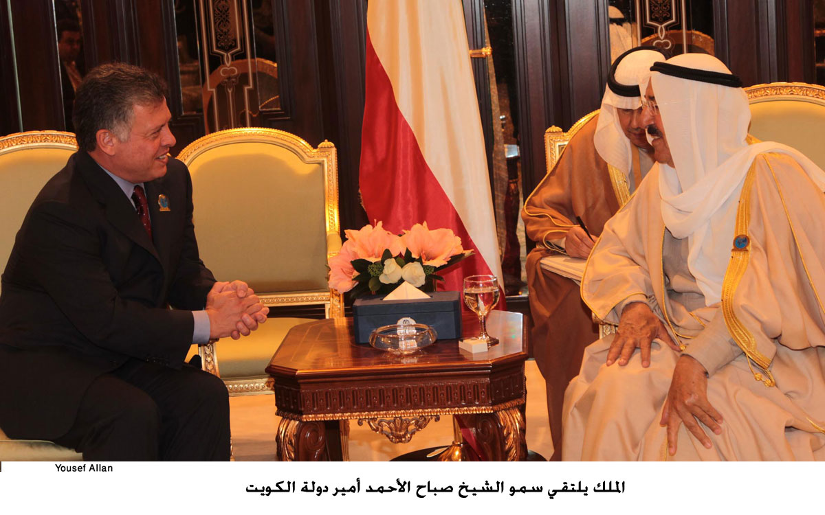 الملك يلتقي أمير الكويت وعددا من المسؤولين ورؤساء الوفود المشاركة في المؤتمر الدولي للمانحين
