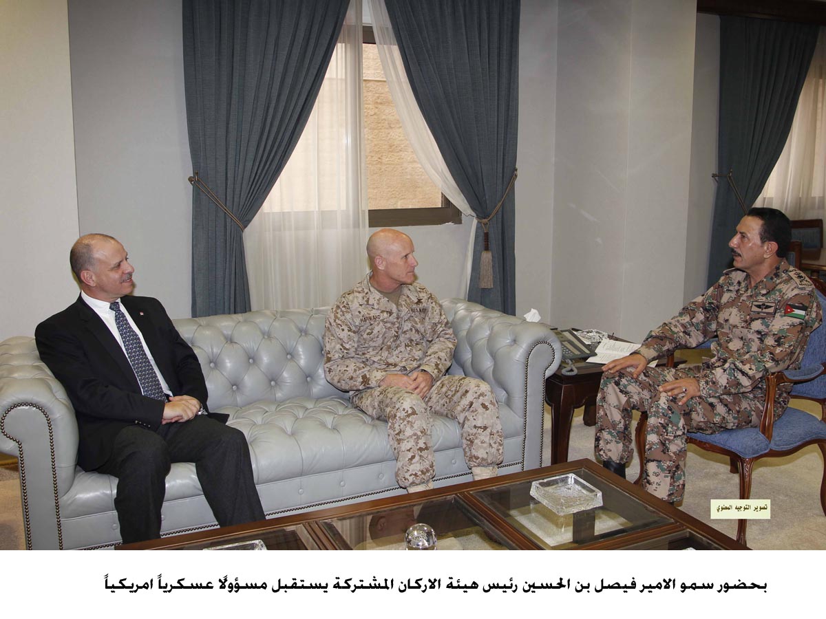 رئيس هيئة الاركان المشتركة يستقبل مسؤولاً عسكرياً امريكياً