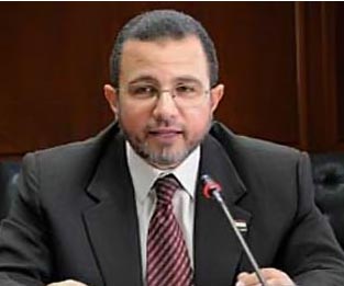 رئيس الوزراء المصري يحذر من استمرار الوضع الحالي