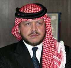 الملك يعزي خادم الحرمين بوفاة أمير الرياض