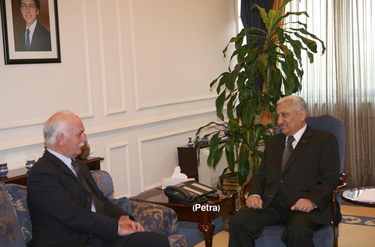 النسور يلتقي وزير السلامة العامة الكندي