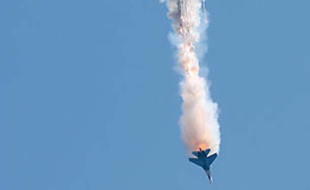 مقتل12 شخصا في تحطم طائرة فوق صنعاء