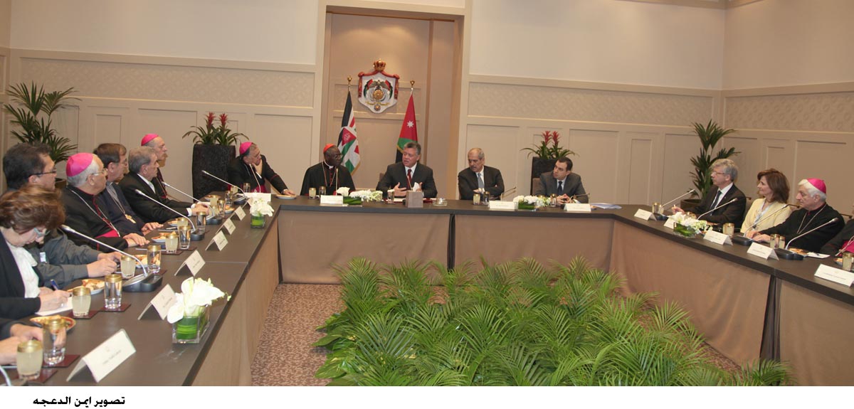 الملك يلتقي وفد مؤسسة كاريتاس