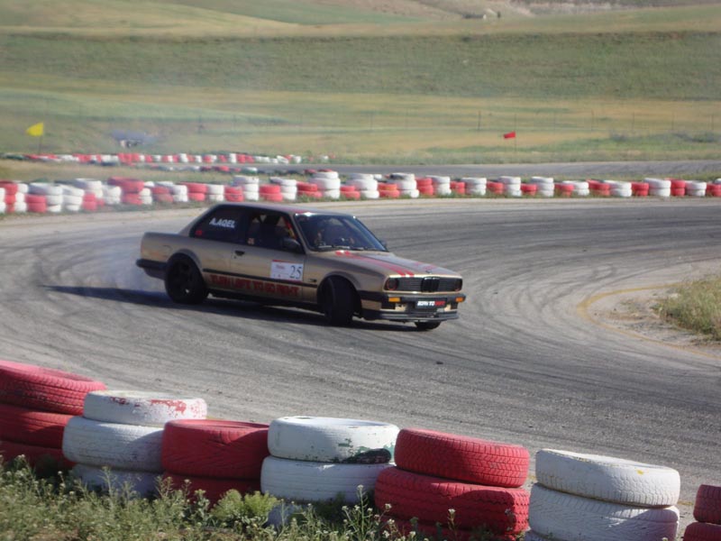 جاد نباص بطلا لسباق السرعة الاول