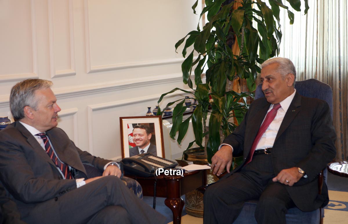 PM discusses ties, Mideast with Belgian minister