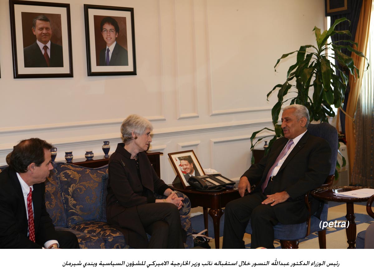 رئيس الوزراء يستقبل نائب وزير الخارجية الاميركية للشؤون السياسية