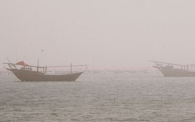 تدني مجال الرؤية يعطل الملاحة البحرية في الكويت