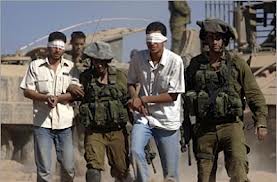 الاحتلال يعتقل 26 فلسطينيا في الضفة الغربية